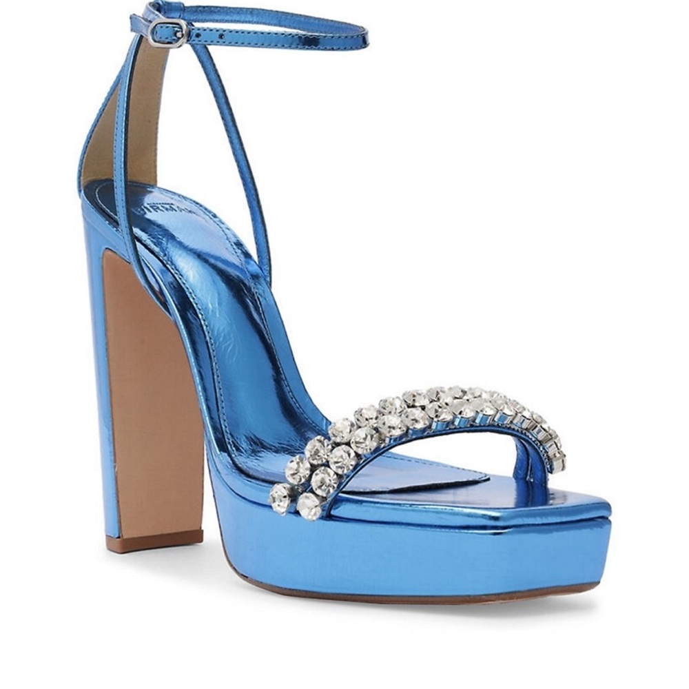Brand new Alexandre Birman Lenny metallic sandal size 39.